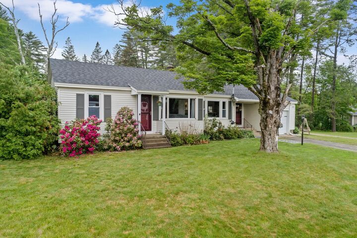 Property Photo: 10 Pine Street NH 03809