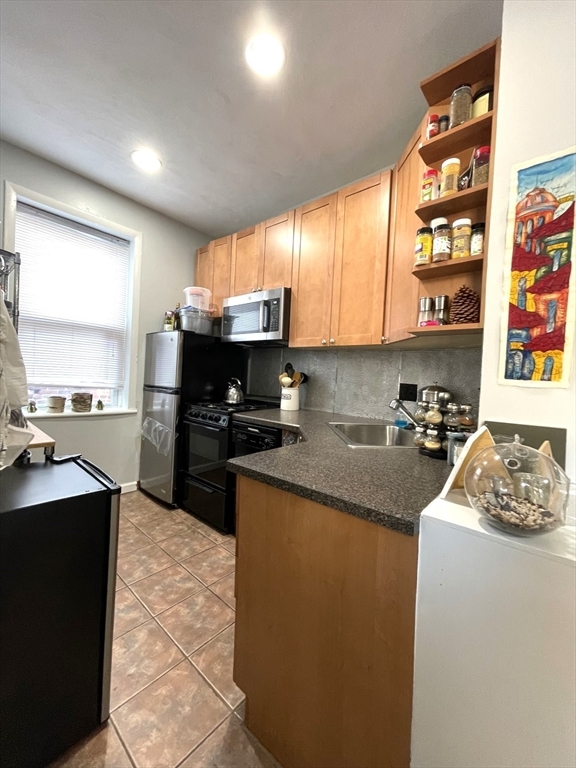 Property Photo: 11 Irving Street 7 MA 02114