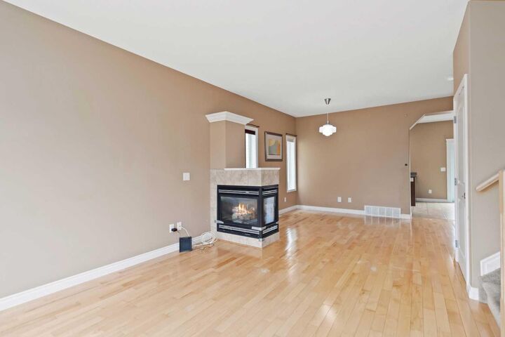 Photo de la propriété: 201 Grouse Way AB T9K 0L9