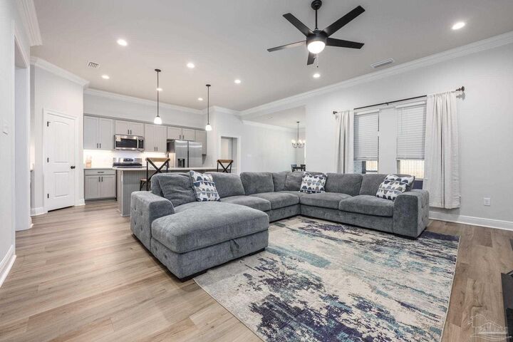 Property Photo: 3248 Mountain Laurel Tr FL 32533