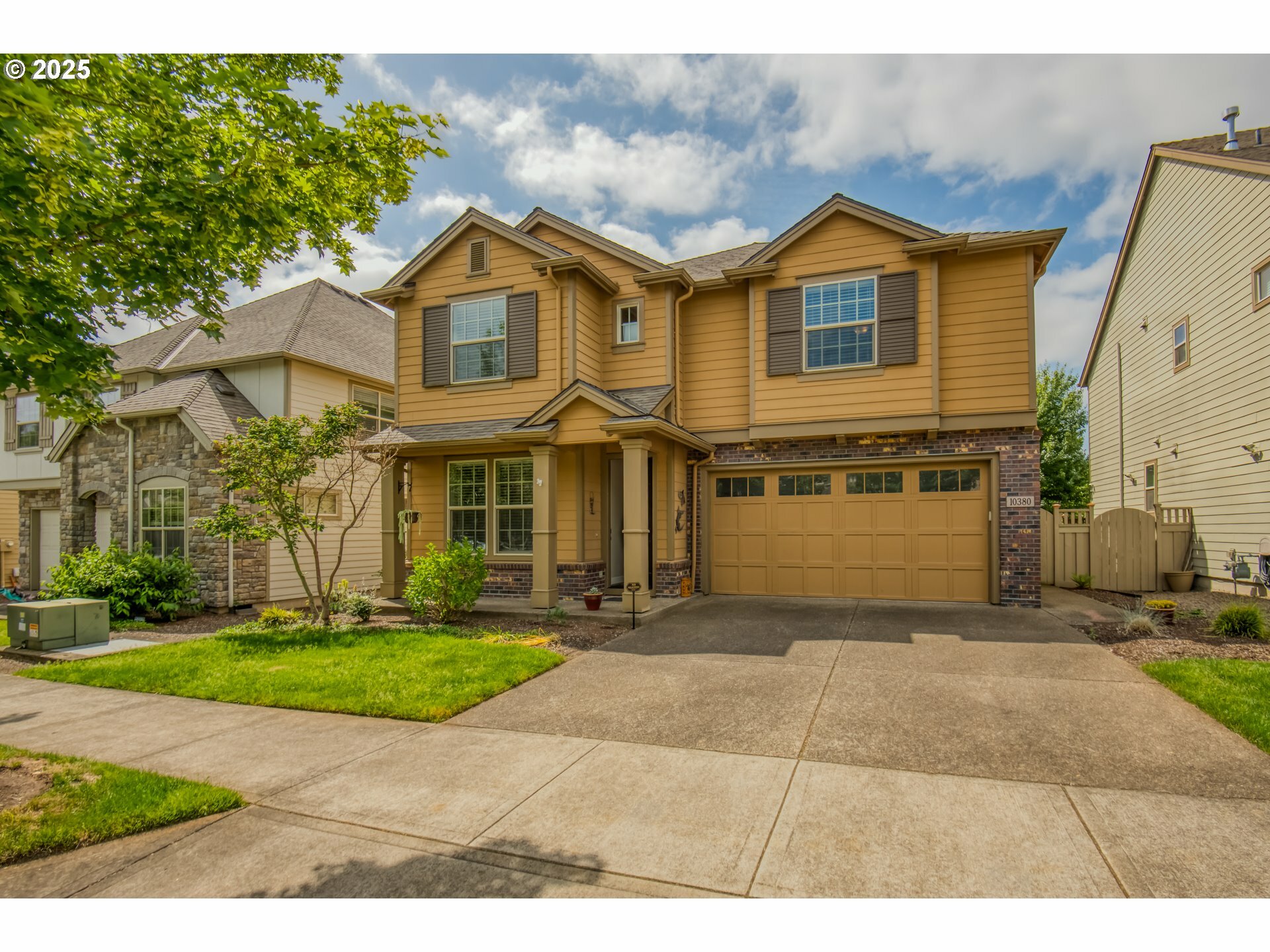 Property Photo: 10380 SW Madrid Loop OR 97070