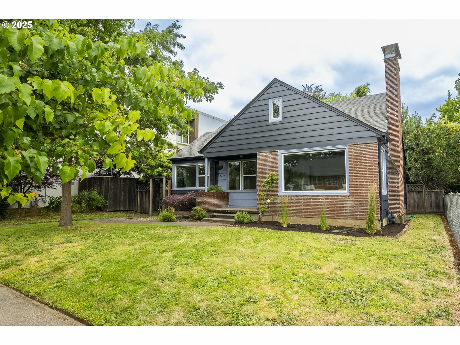 2416 SE 60th Ave  Portland OR 97206 photo