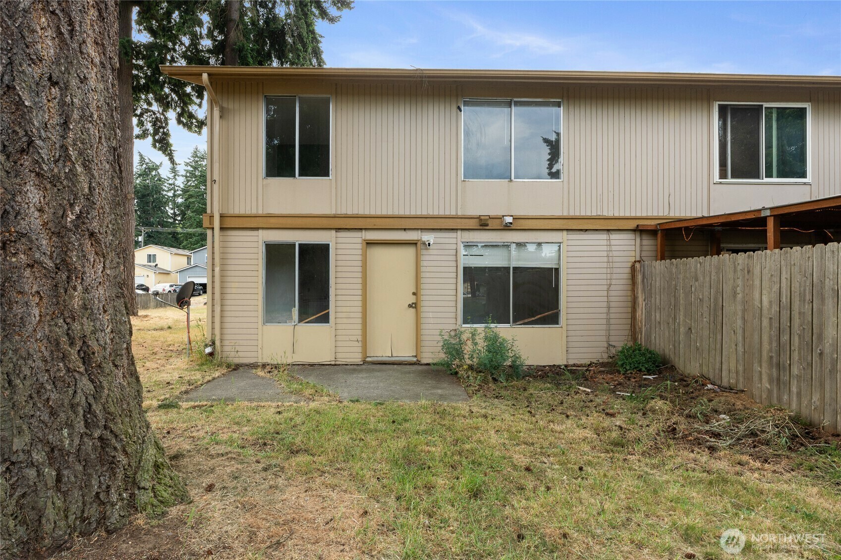 Property Photo: 10423 13th Avenue Ct S WA 98444