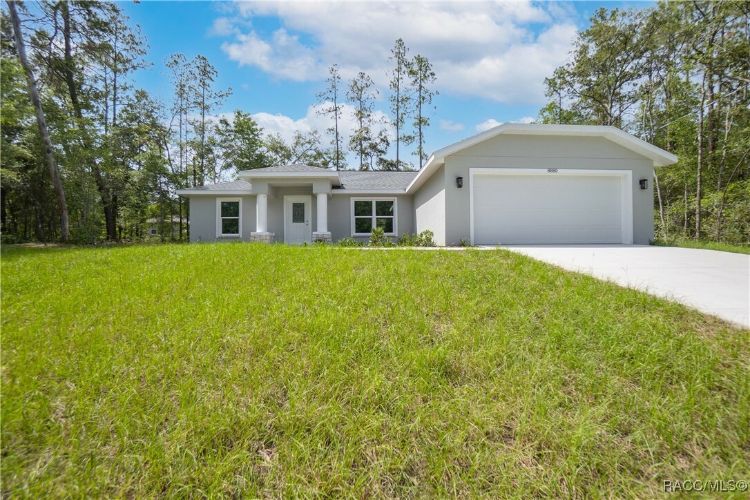 Property Photo: 8880 N Circular Way FL 34434