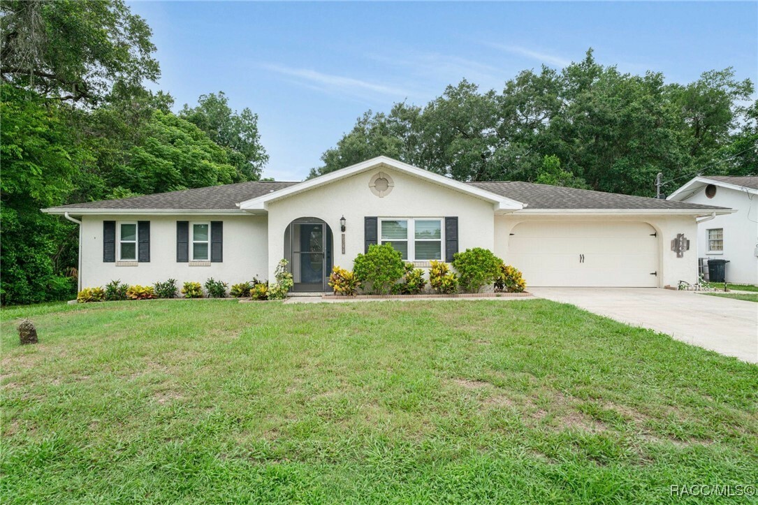 Property Photo: 6344 E Rush Street FL 34452