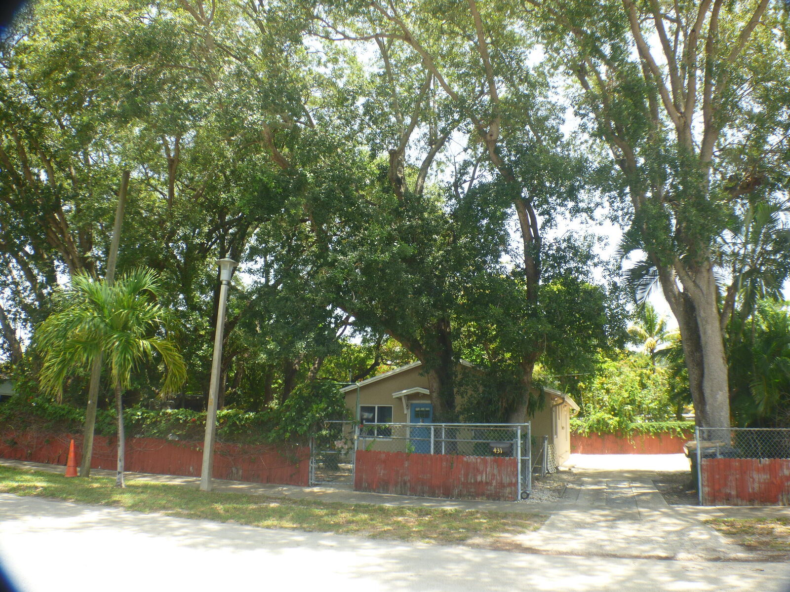 Property Photo:  431 NE 132nd Street  FL 33161 