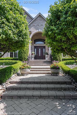 Property Photo: 11384 Scarborough Drive MI 48315
