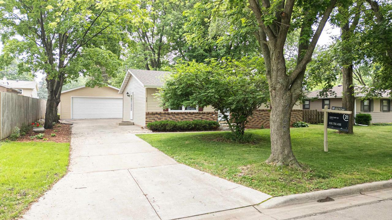 Property Photo: 2109 South Marion Avenue WI 53546