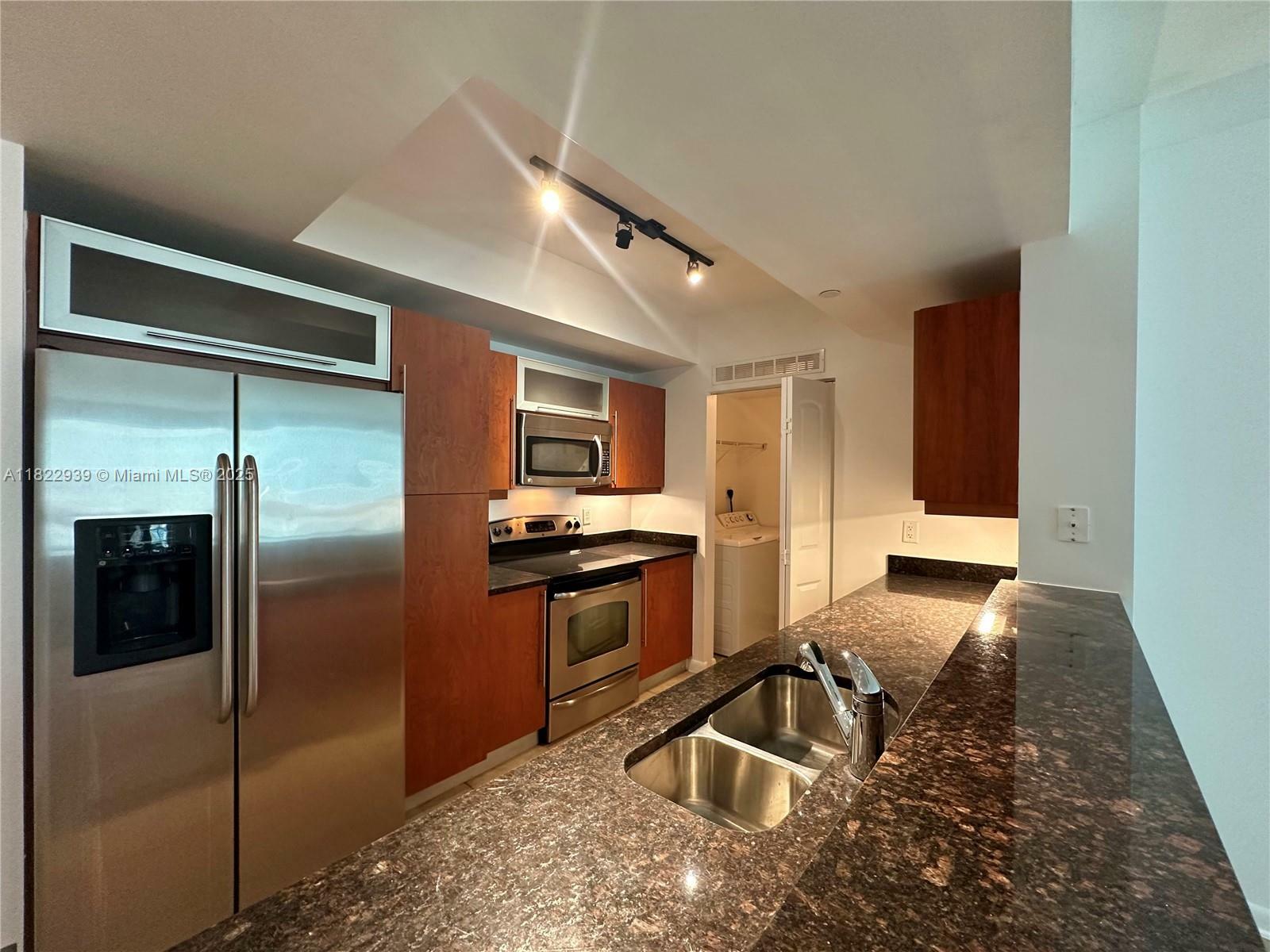 Property Photo: 7350 SW 89th St 602S FL 33156