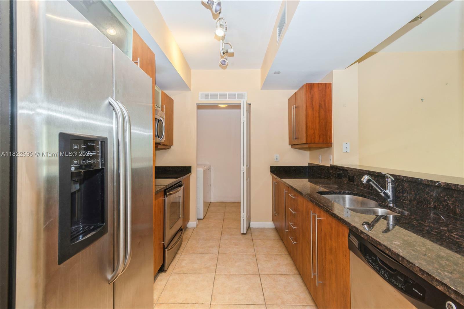 Property Photo:  7350 SW 89th St 602S  FL 33156 