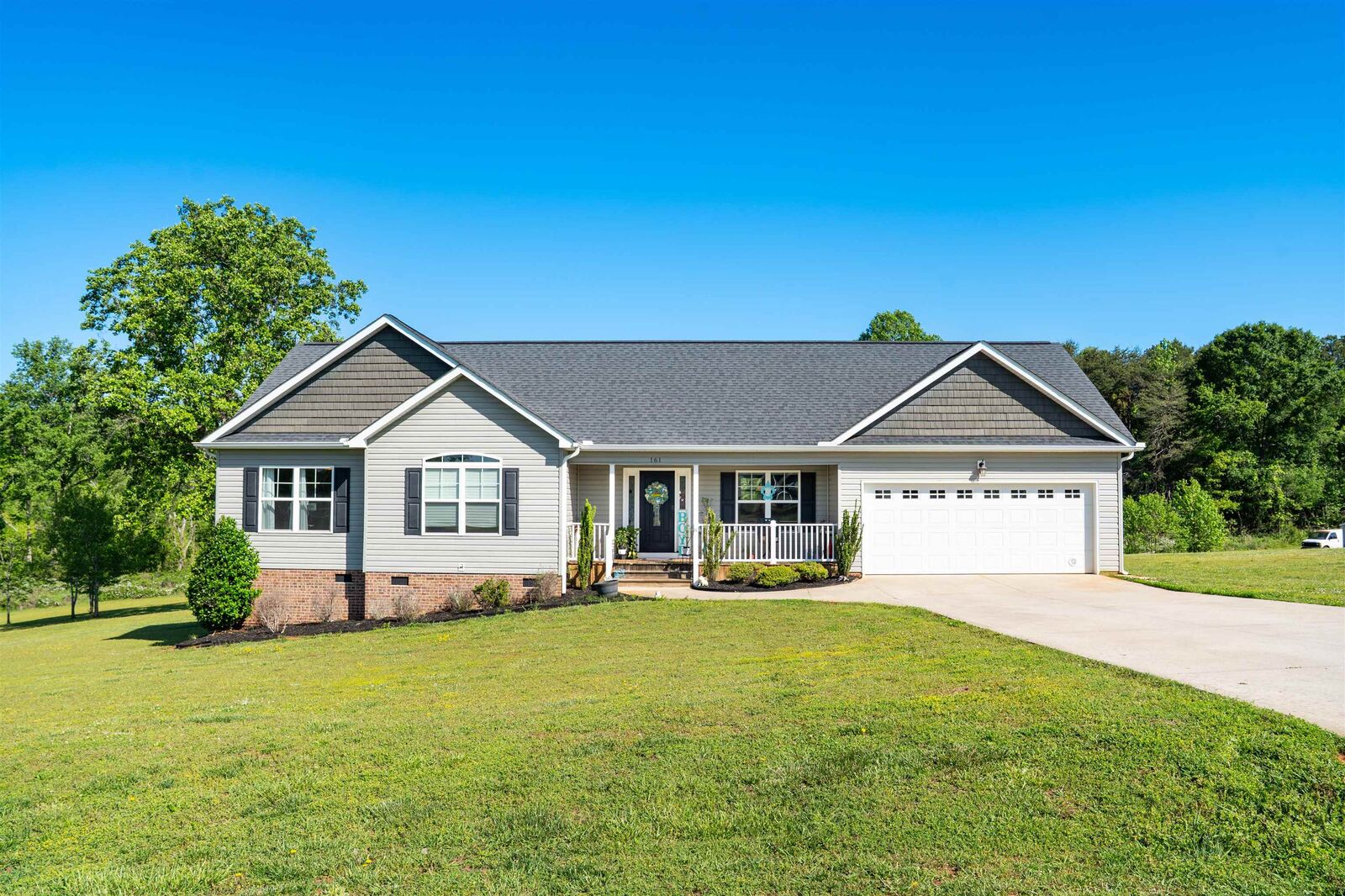 Property Photo: 161 McCoy Circle SC 29341