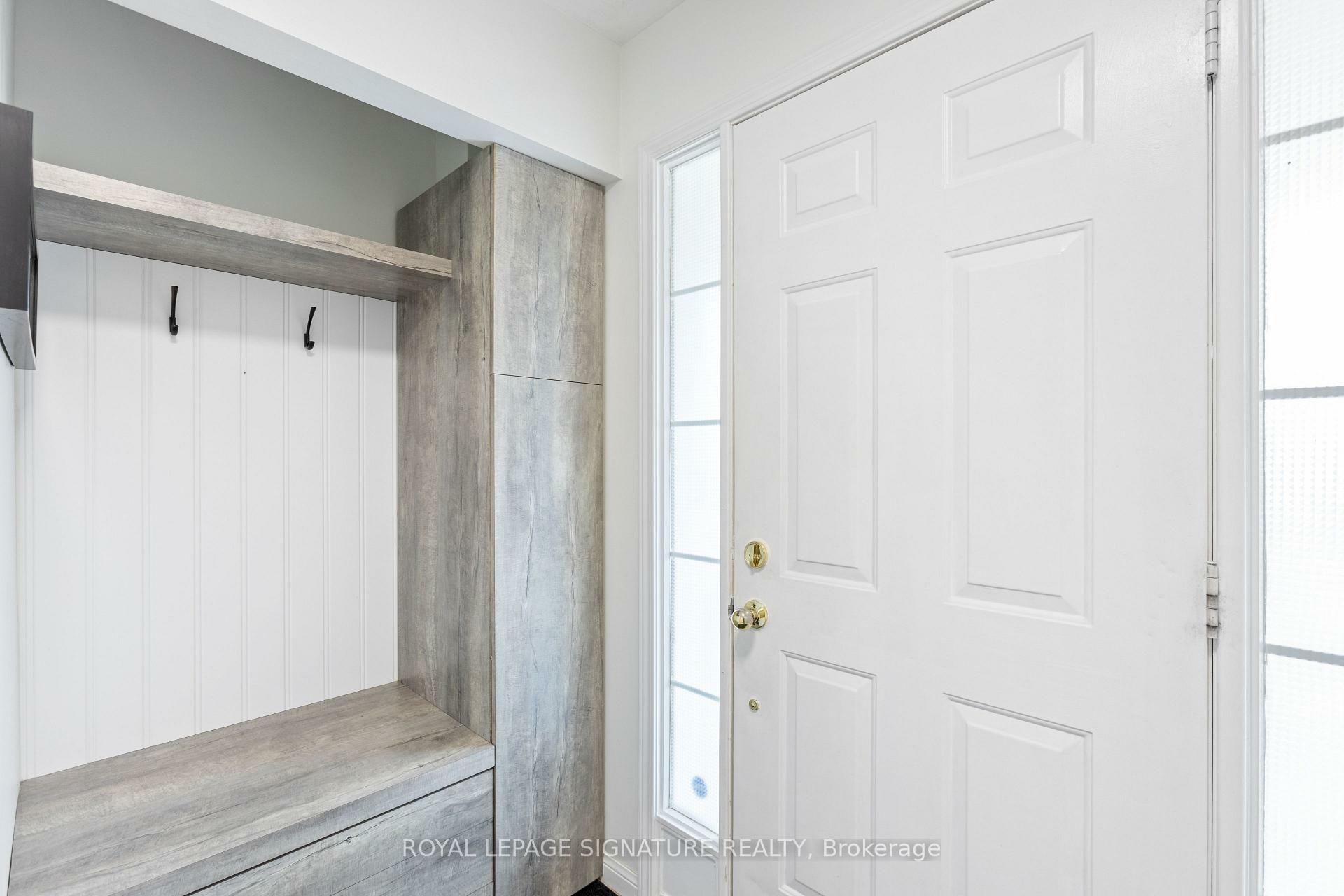 Property Photo: 27 Lunney Crescent ON L1C 5P1