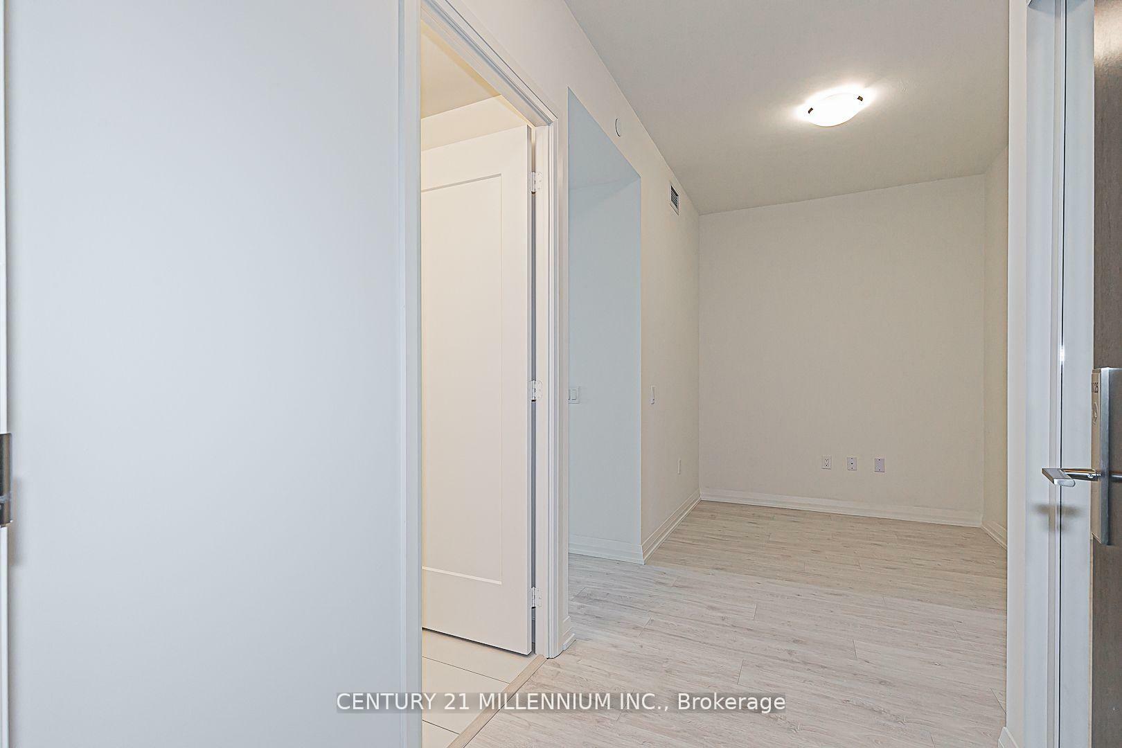 Property Photo: 9000 Jane Street 1125 ON L4K 0M6