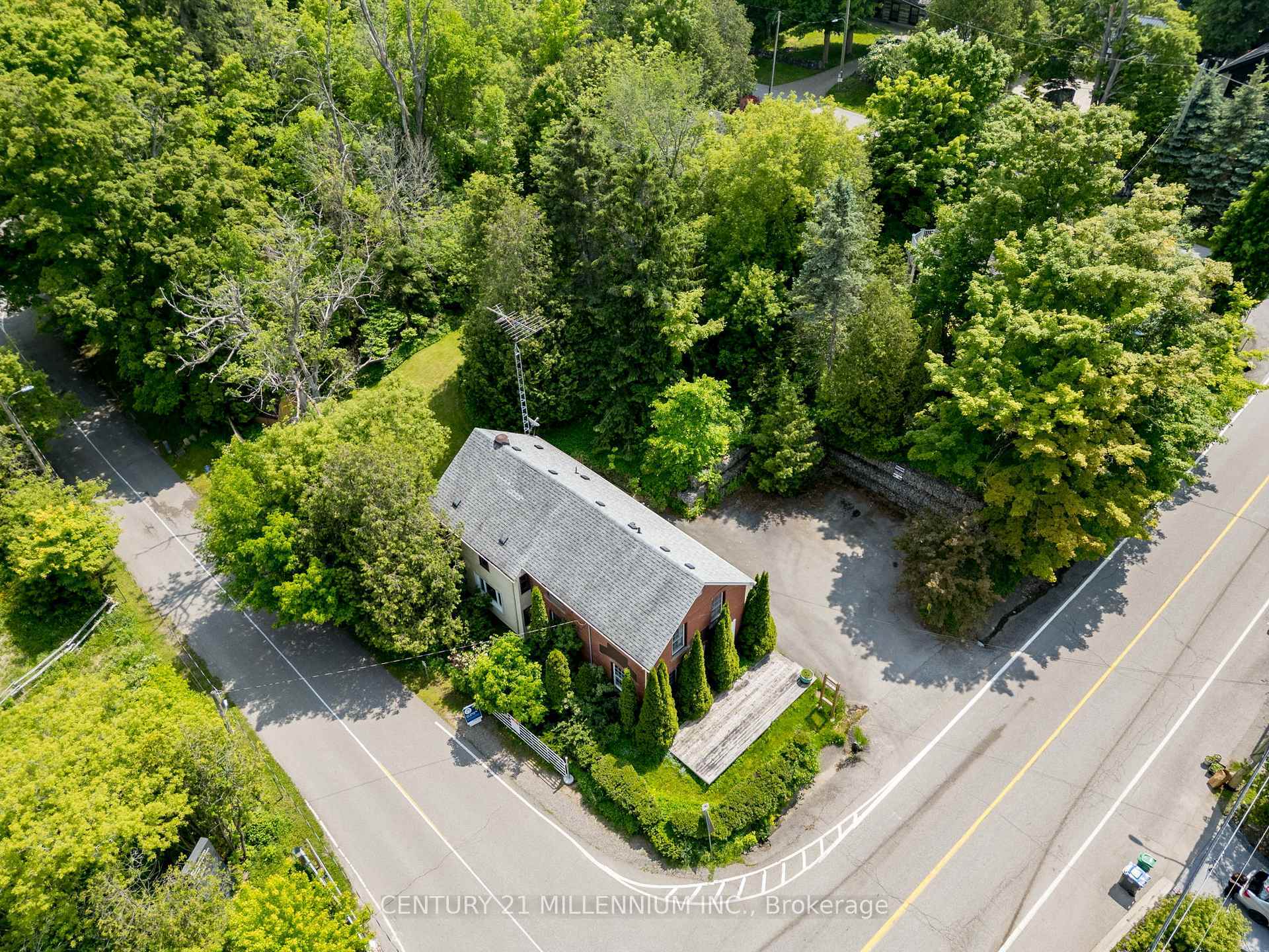 Property Photo: 815 Forks Of The Credit Road ON L7K 0E7
