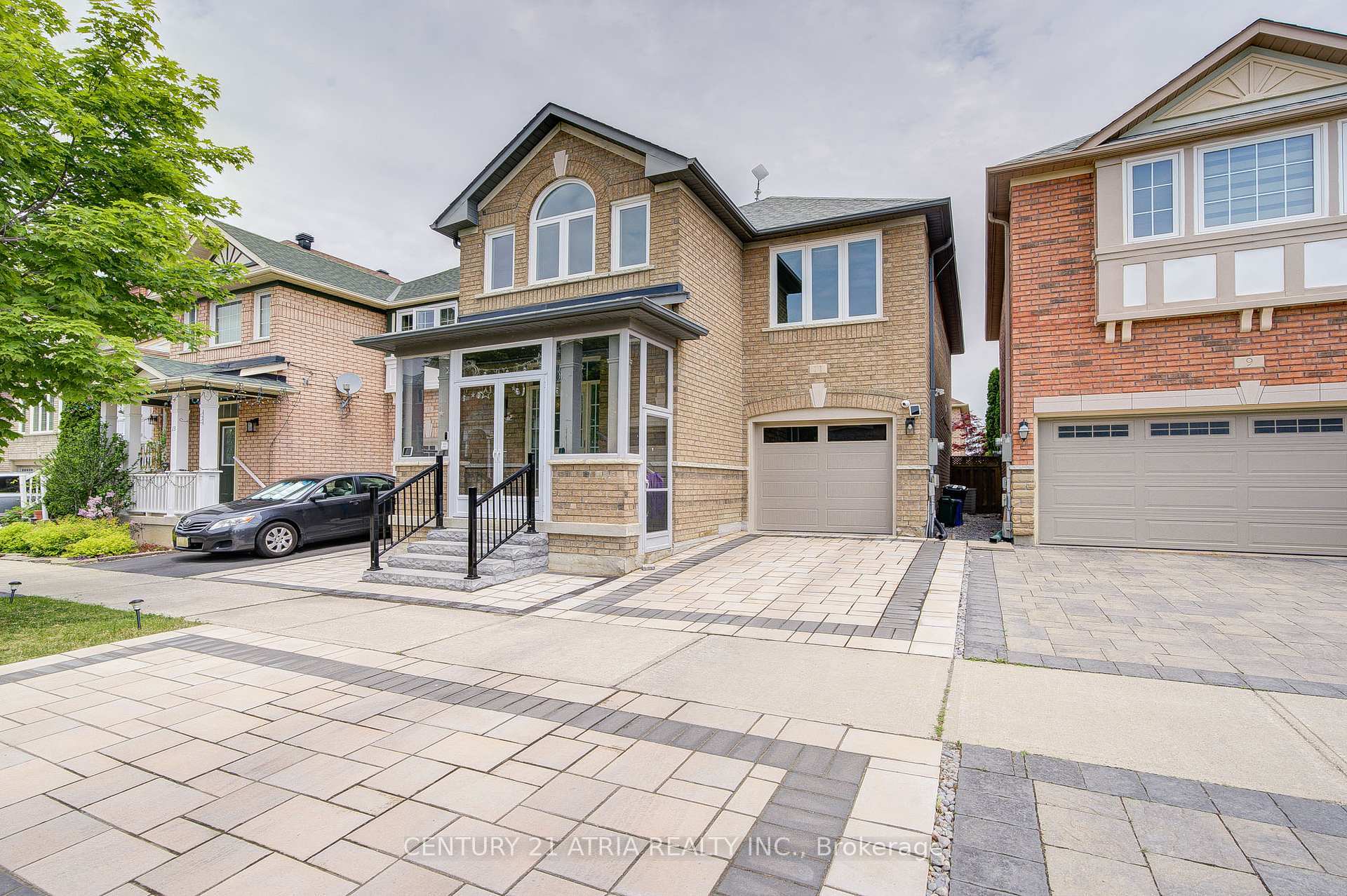 Property Photo:  11 Crawford Street  ON L6C 2L4 