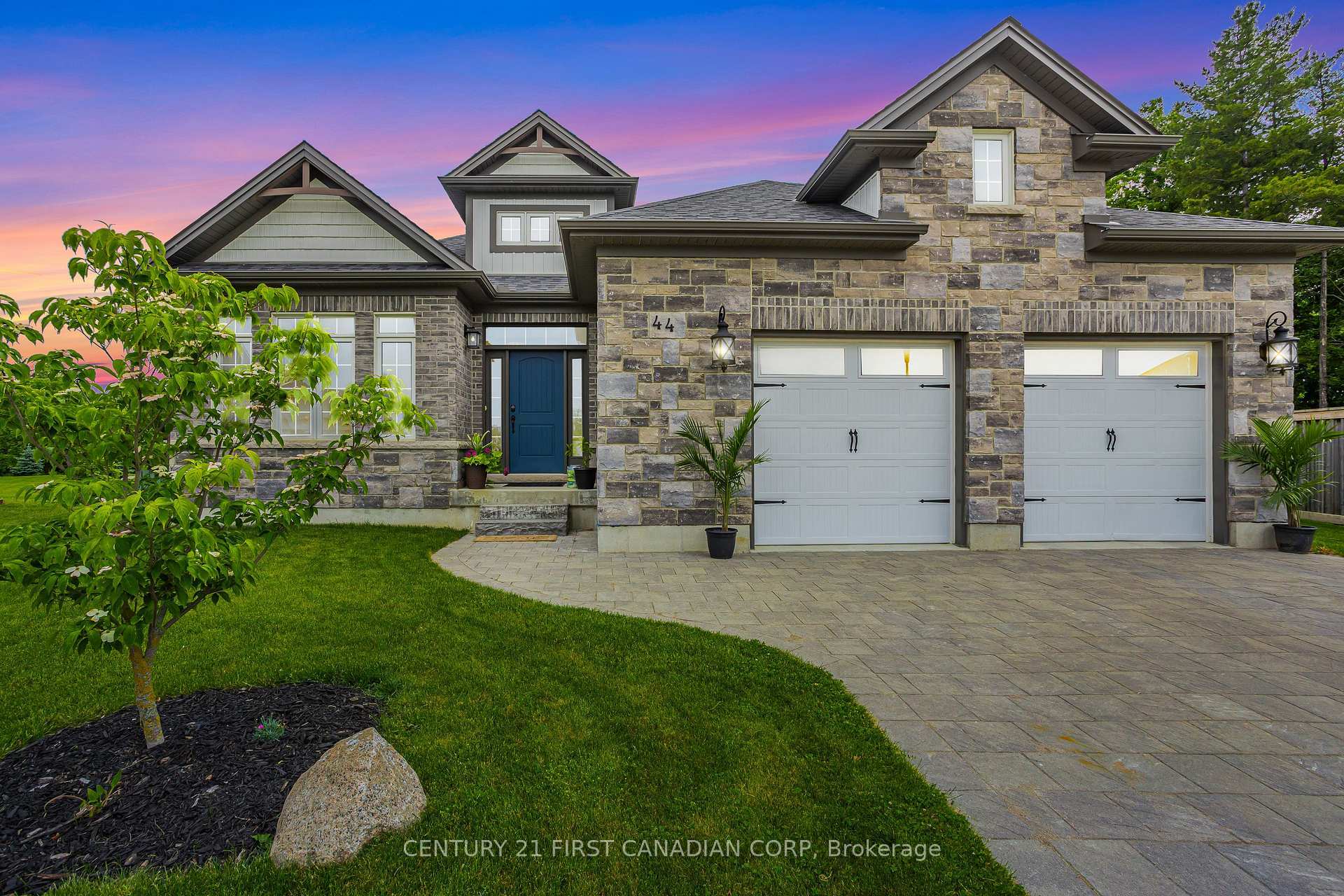 Property Photo: 44 Violet Court ON N0M 2A0