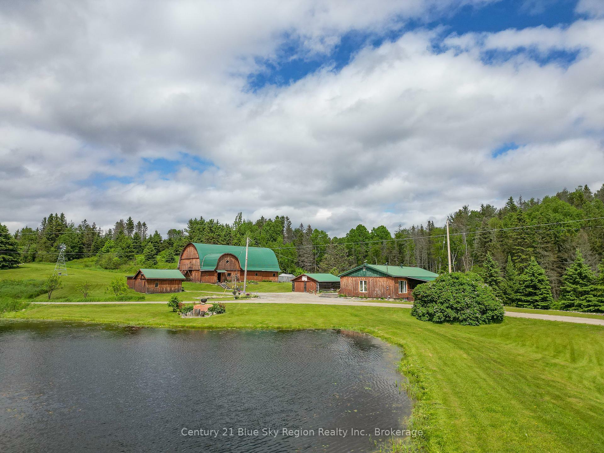 Photo de la propriété: 216 Pantenaude Road ON P0H 1M0