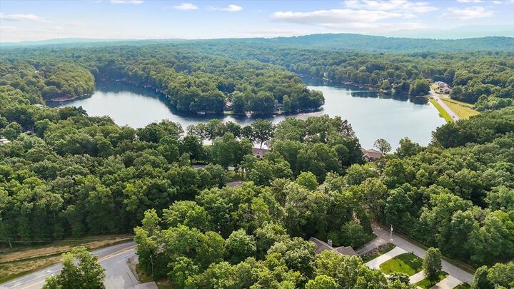 Property Photo:  120 Lakeview Dr  TN 38558 