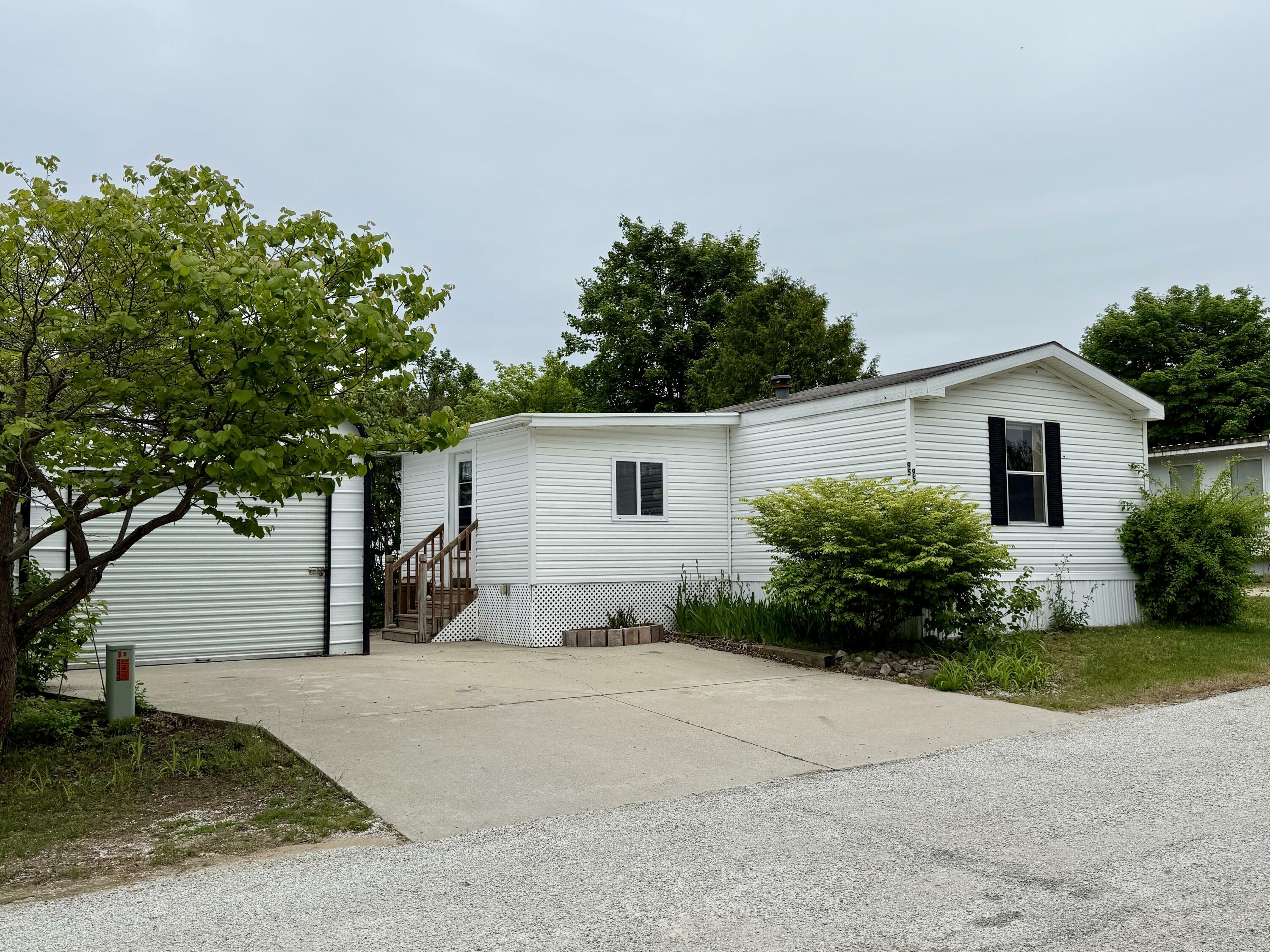 Property Photo: 95 Earth Avenue MI 49721