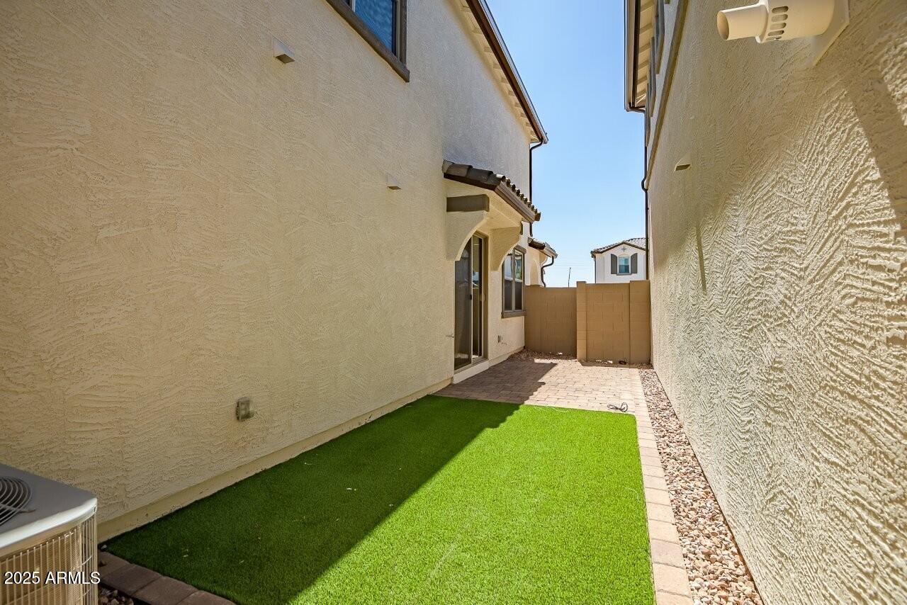 Property Photo:  43209 N Hinoki Street  AZ 85140 