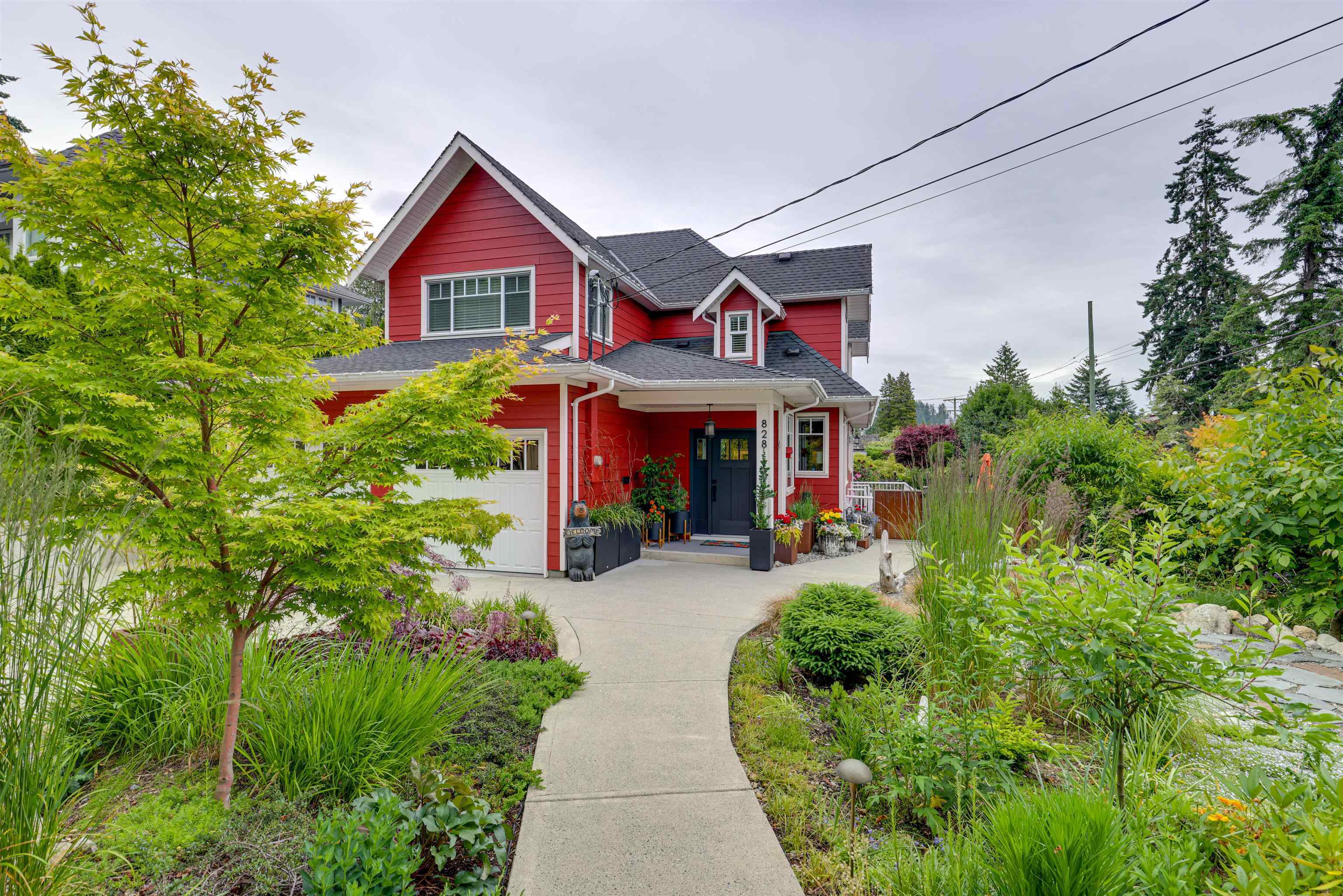 Property Photo:  828 17th Street  BC V7V 3T6 