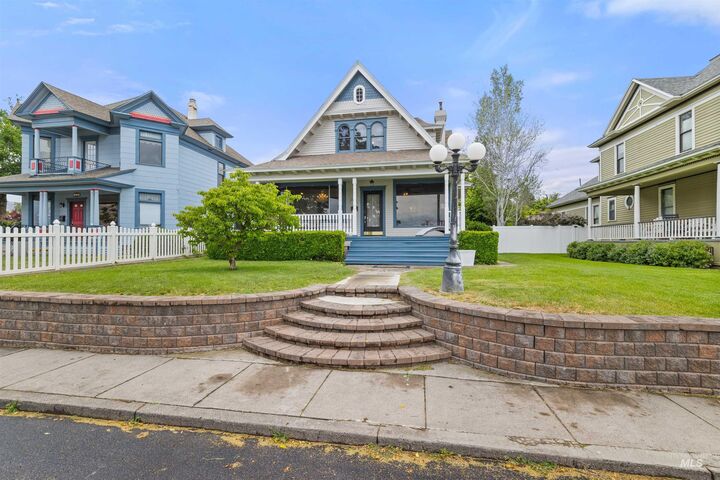 Property Photo: 207 Prospect Ave ID 83501