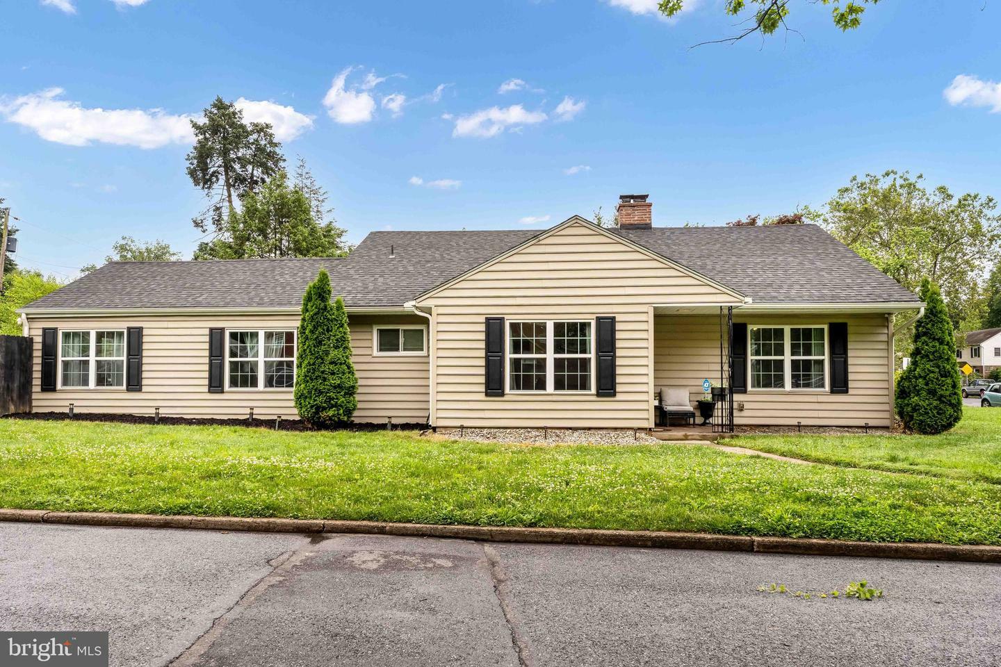 Property Photo: 205 Estherton Street PA 17110
