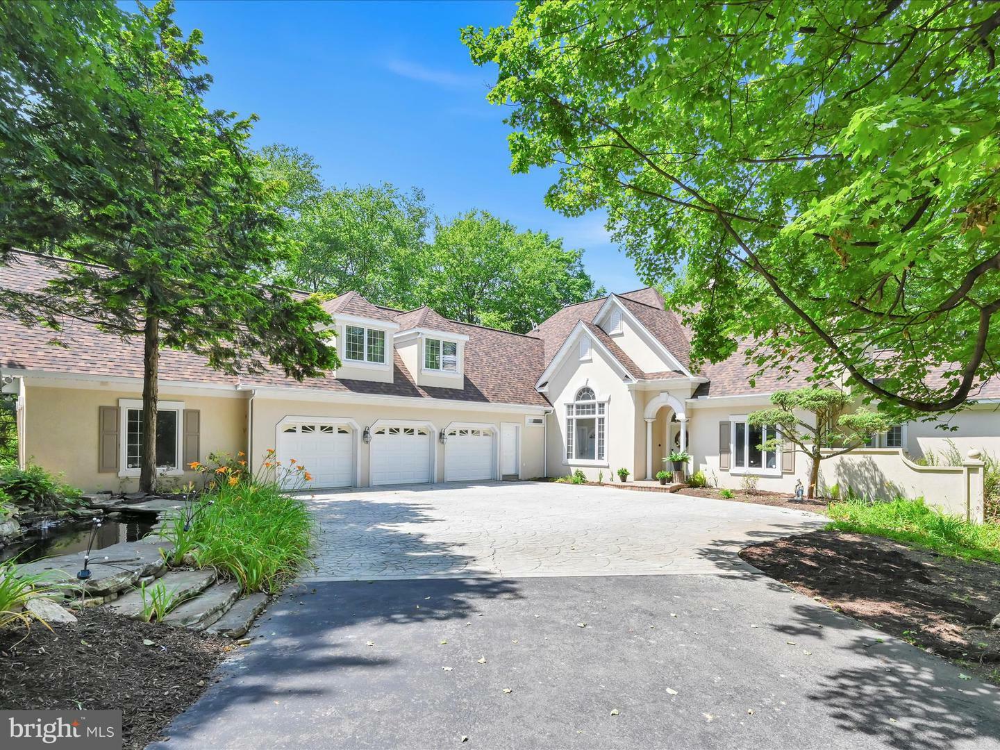 Property Photo:  1035 Hill Road  PA 19565 