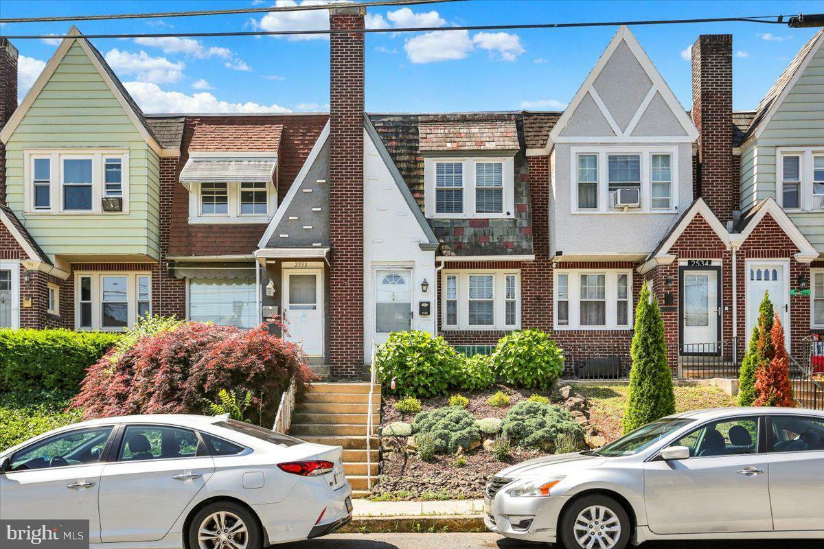 Property Photo:  2536 Grant Street  PA 19606 