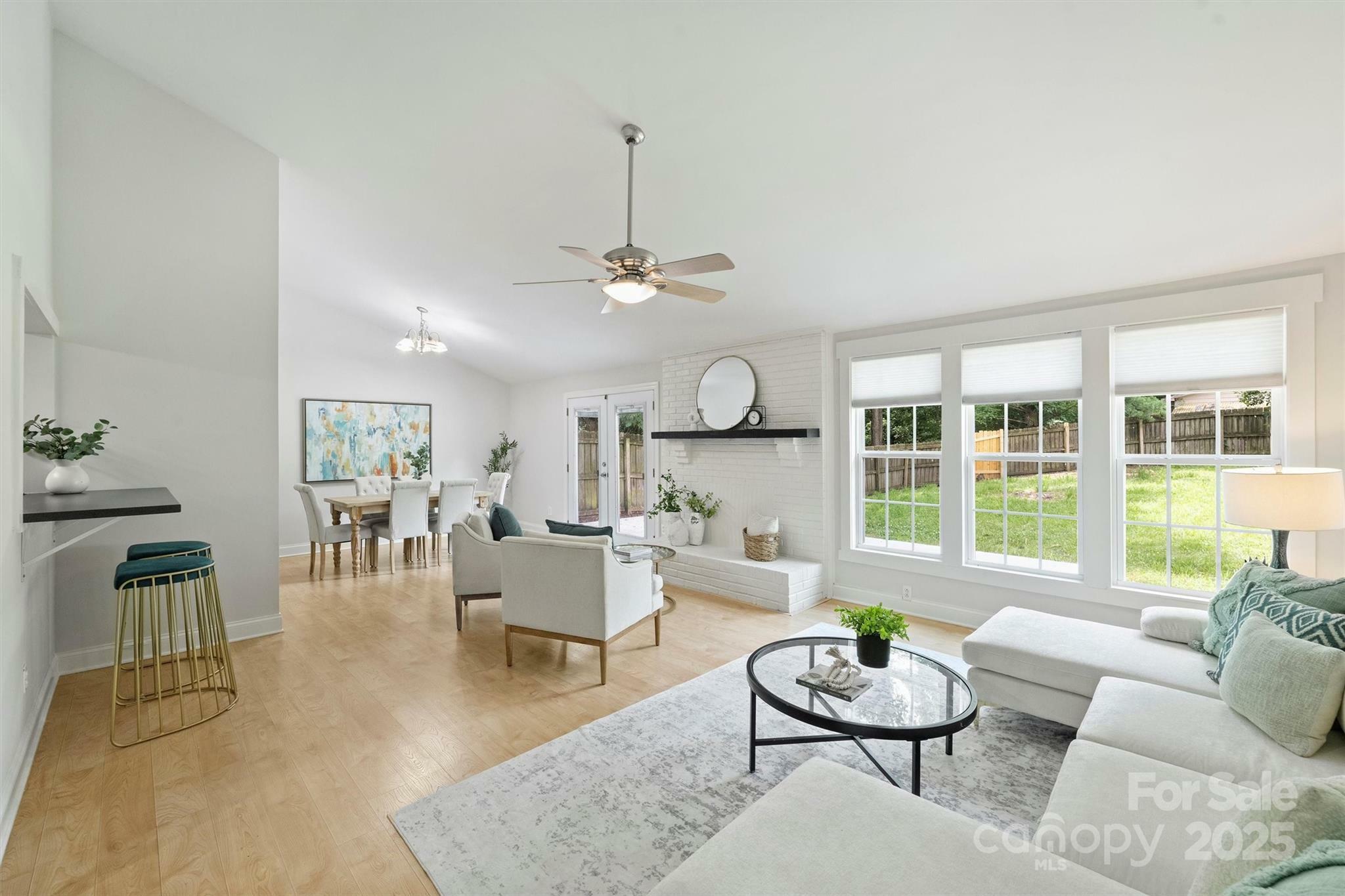 Property Photo: 11539 Five Cedars Road NC 28226