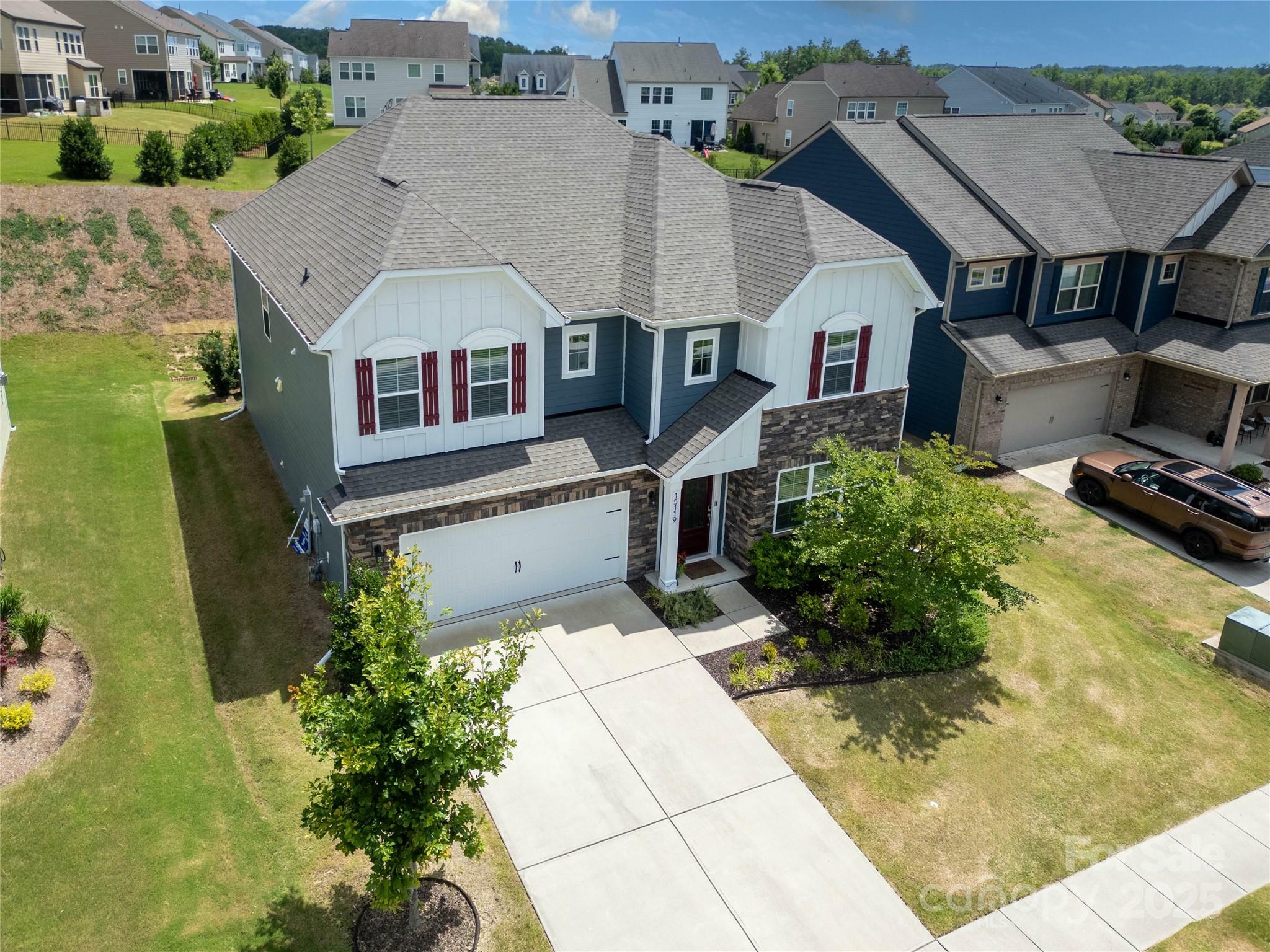 Property Photo:  15119 Oleander Drive  NC 28278 