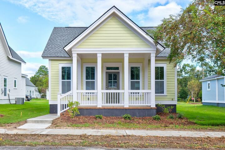 Property Photo:  806 Lexington  SC 29033 