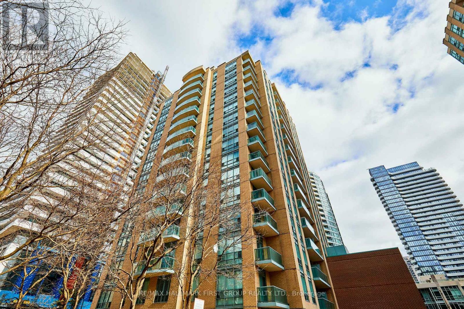 Photo de la propriété: 28 Olive Avenue 612 ON M2N 7E6