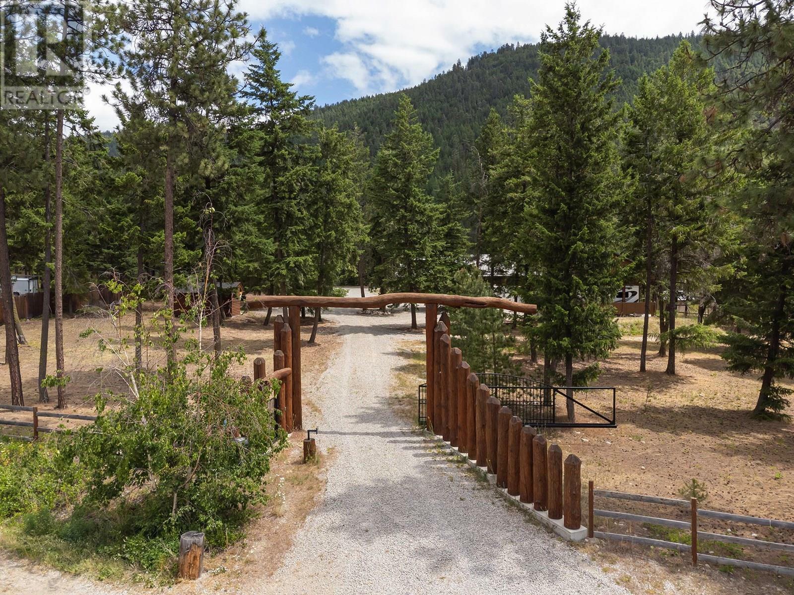 4335 Maxwell Road  Peachland BC V0H 1X3 photo