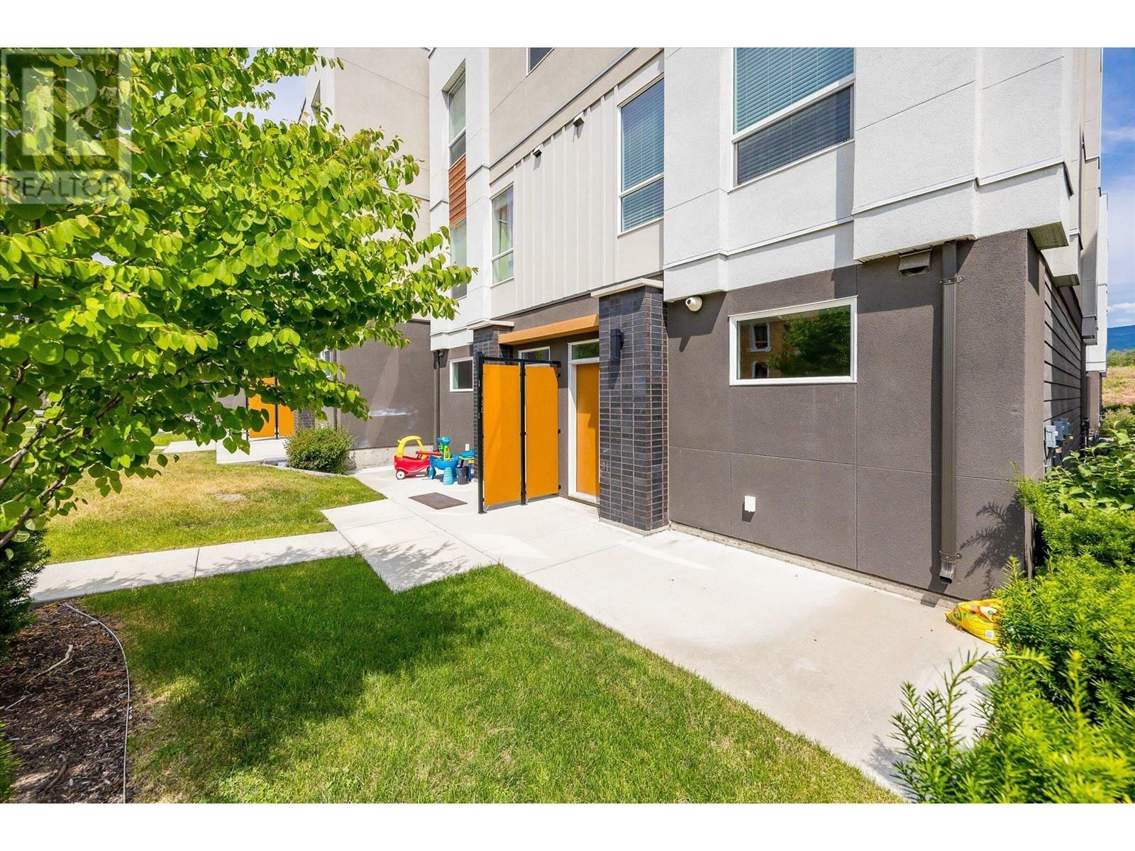 Property Photo: 610 Academy Way 367 BC V1V 0E8