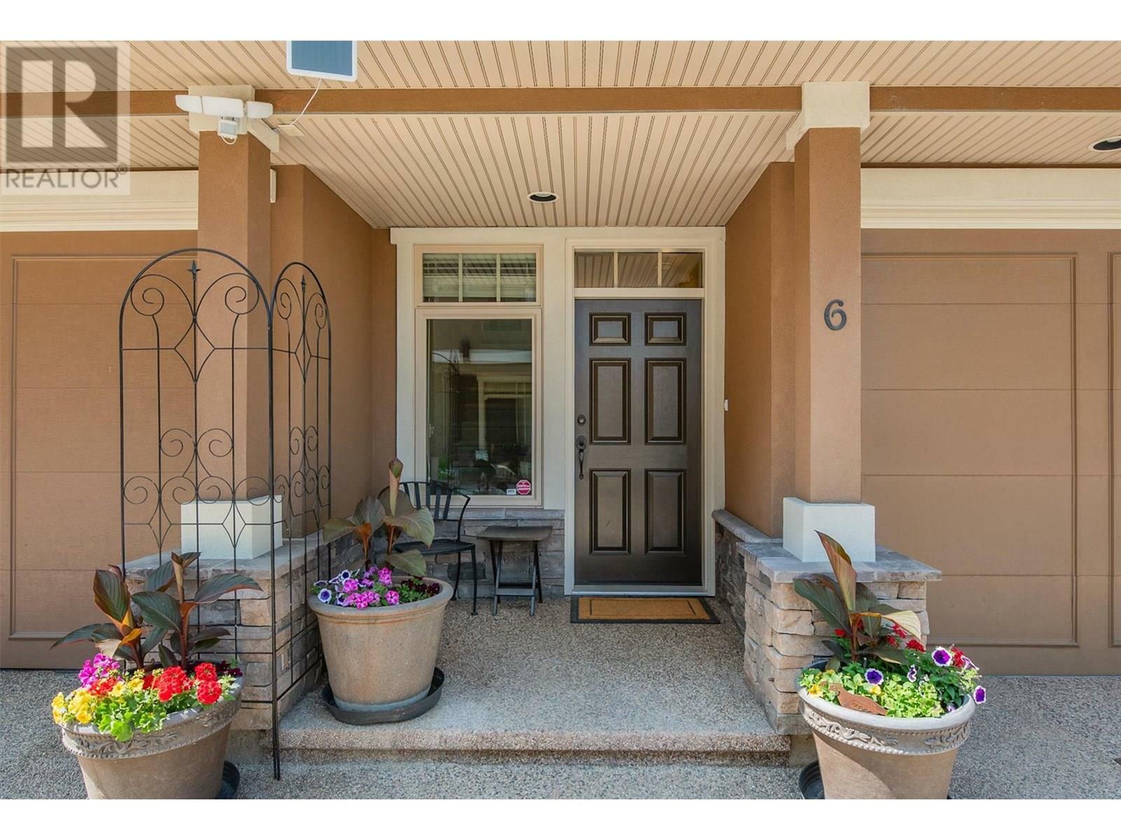 Property Photo: 4356 Beach Avenue 6 BC V0H 1X6