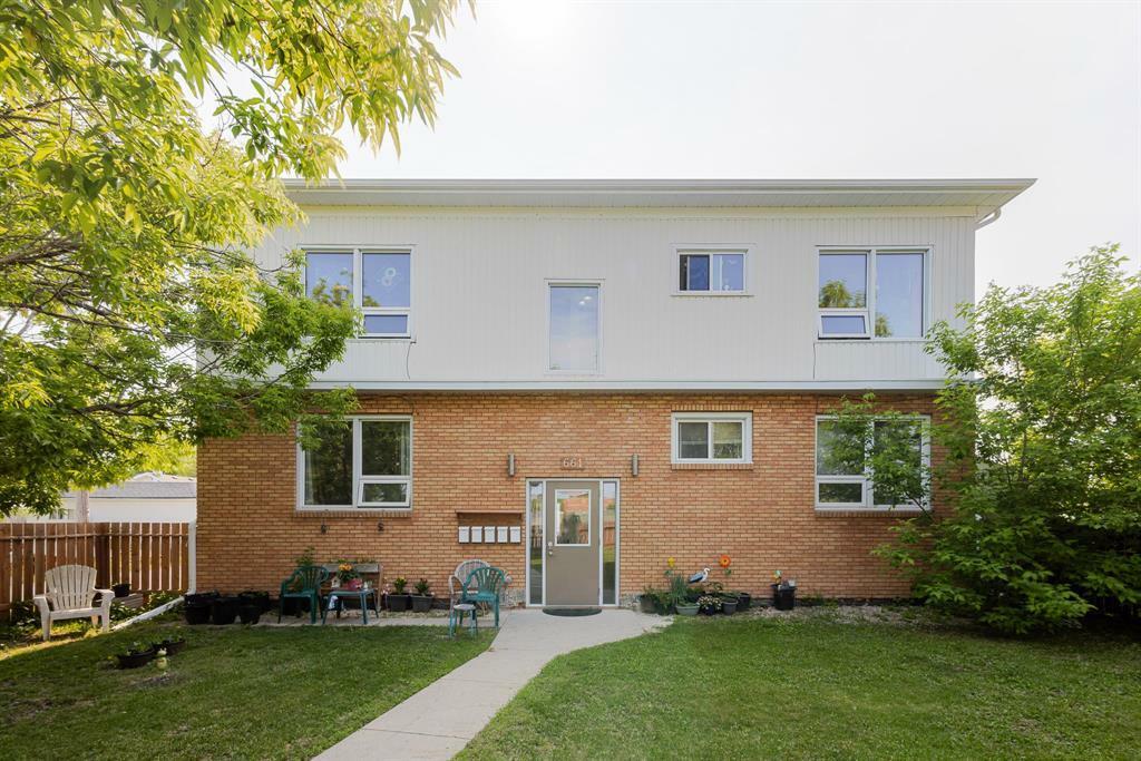 661 Roch Street  Winnipeg MB R2K 2P6 photo