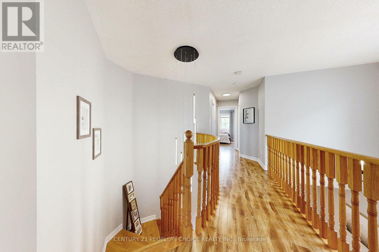 Property Photo: 7095 Village Walk ON L5W 1X5