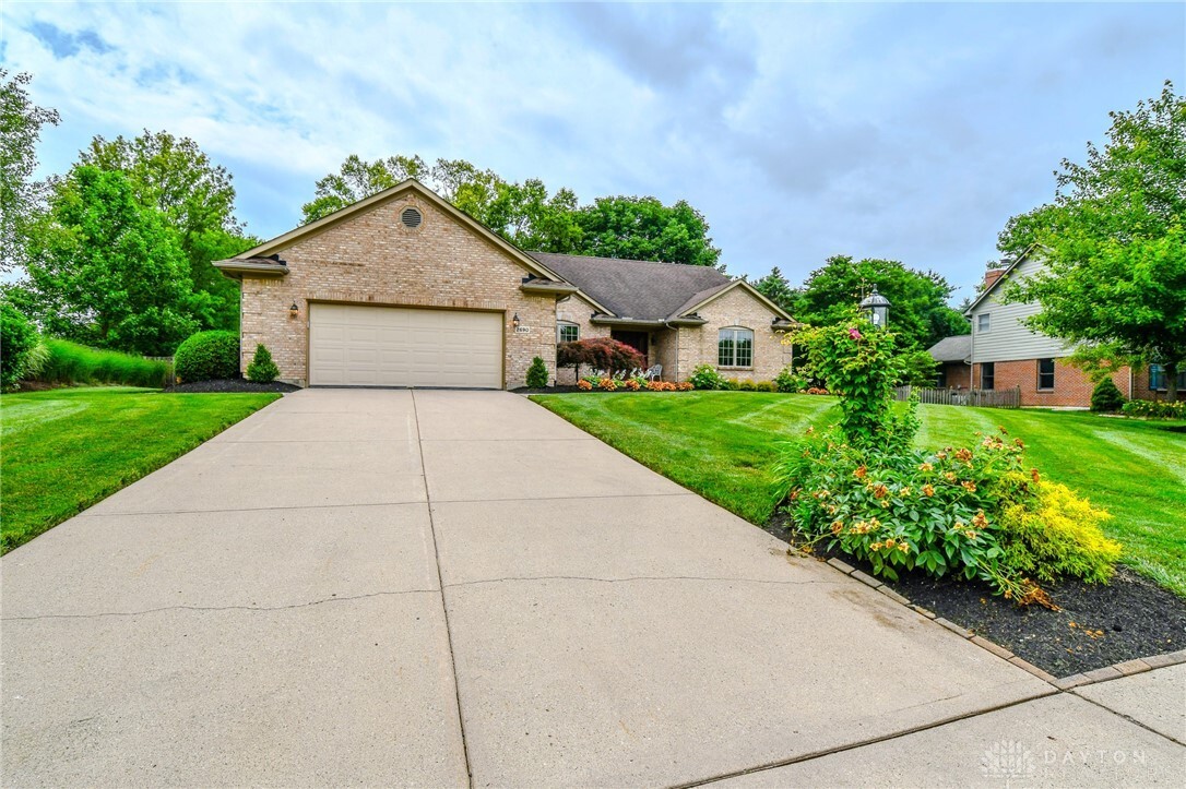 Property Photo:  2690 Langtree Lane  OH 45458 