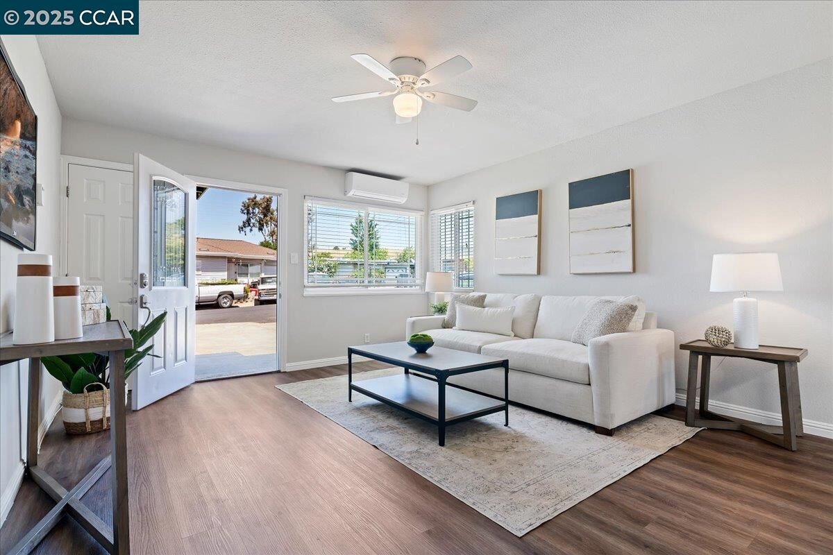 Property Photo:  720 Jane Court  CA 94553 