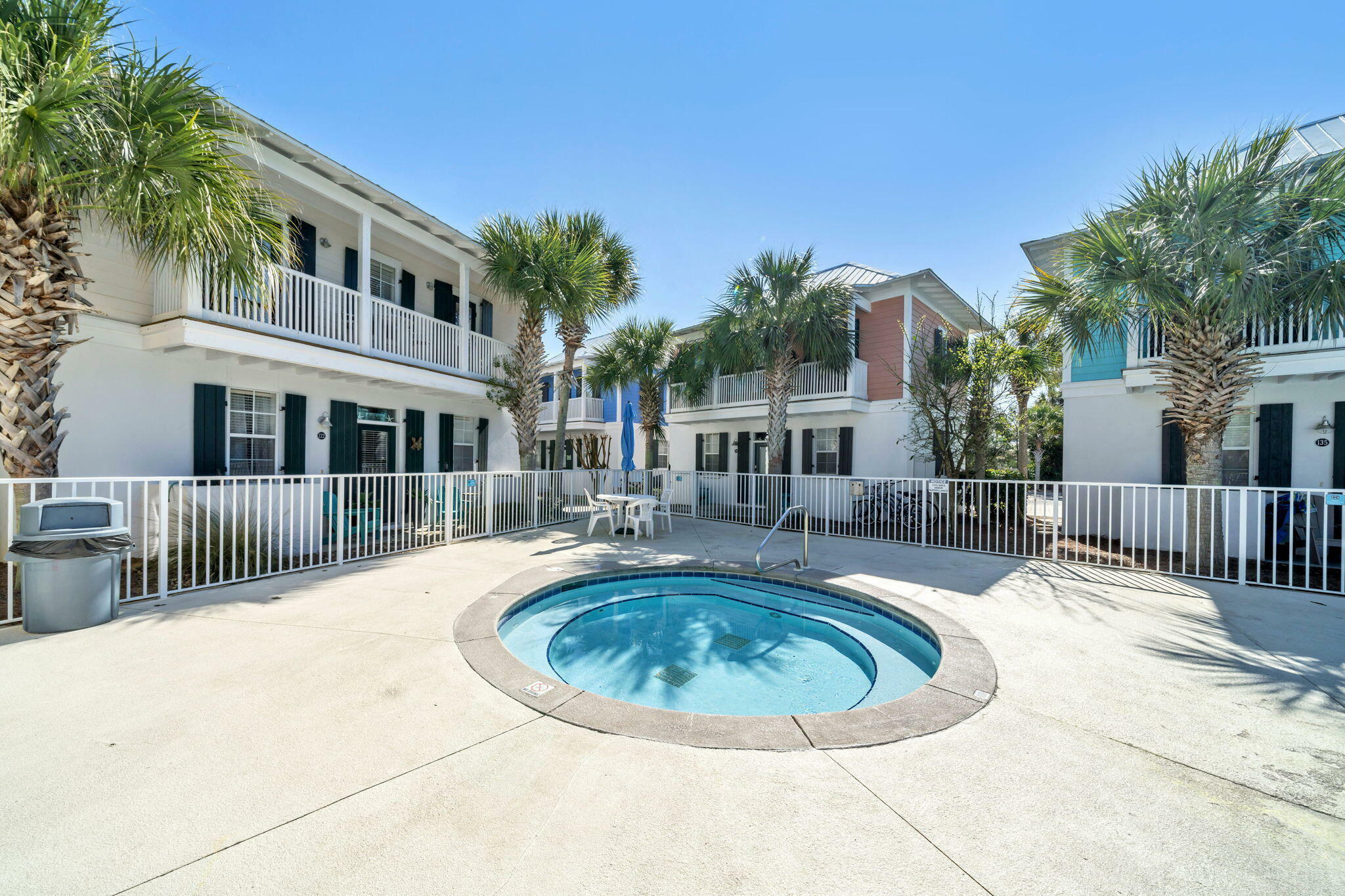 Property Photo: 198 Somerset Bridge Road Unit 143 FL 32459