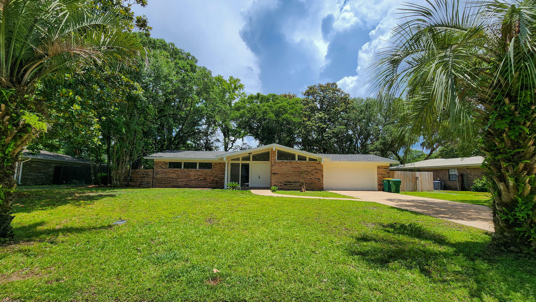 Property Photo:  720 Overbrook Drive  FL 32547 