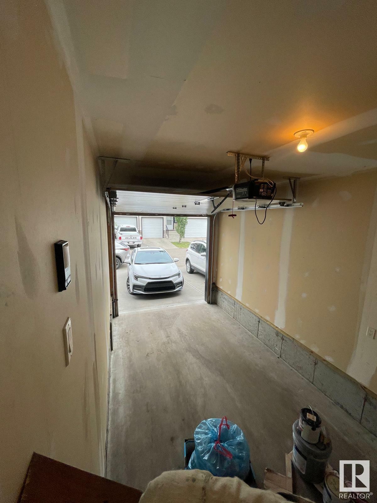 Property Photo:  1820 34 Avenue NW 25  AB T6T 1Y9 