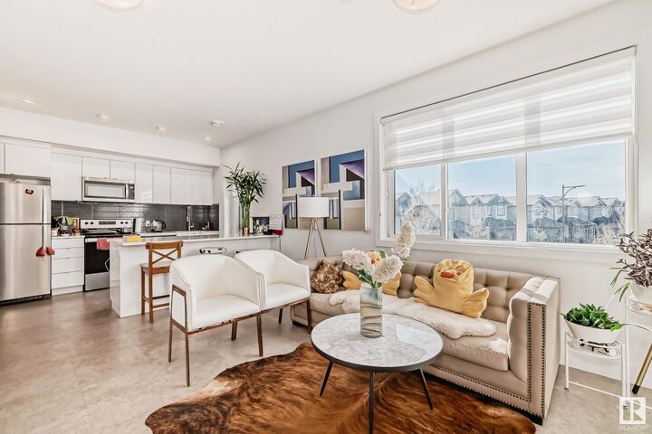 Property Photo: 446 Allard Boulevard SW 22 AB T6W 3S7