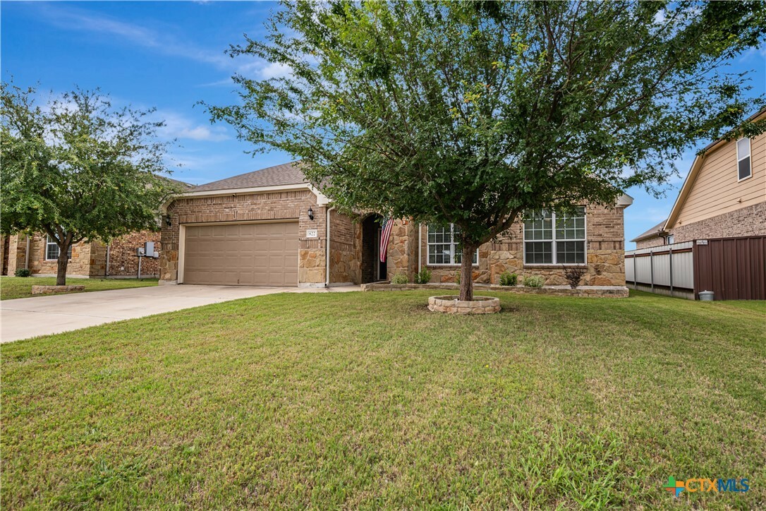 Property Photo: 822 Old World Drive TX 76548