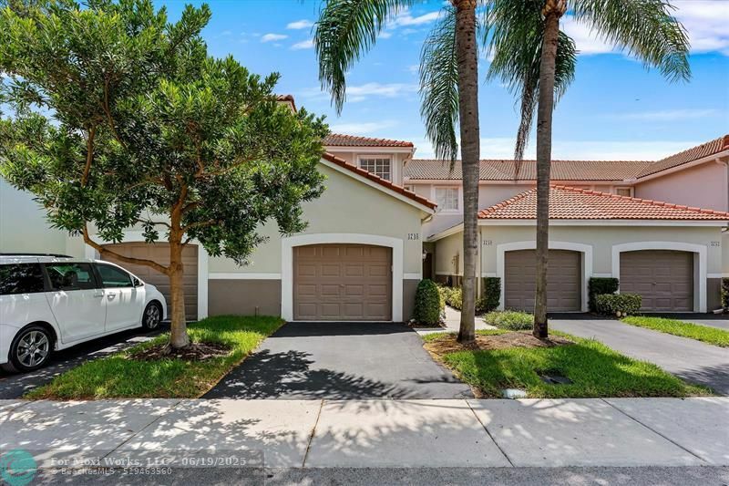 Property Photo: 3748 San Simeon Cir 3748 FL 33331