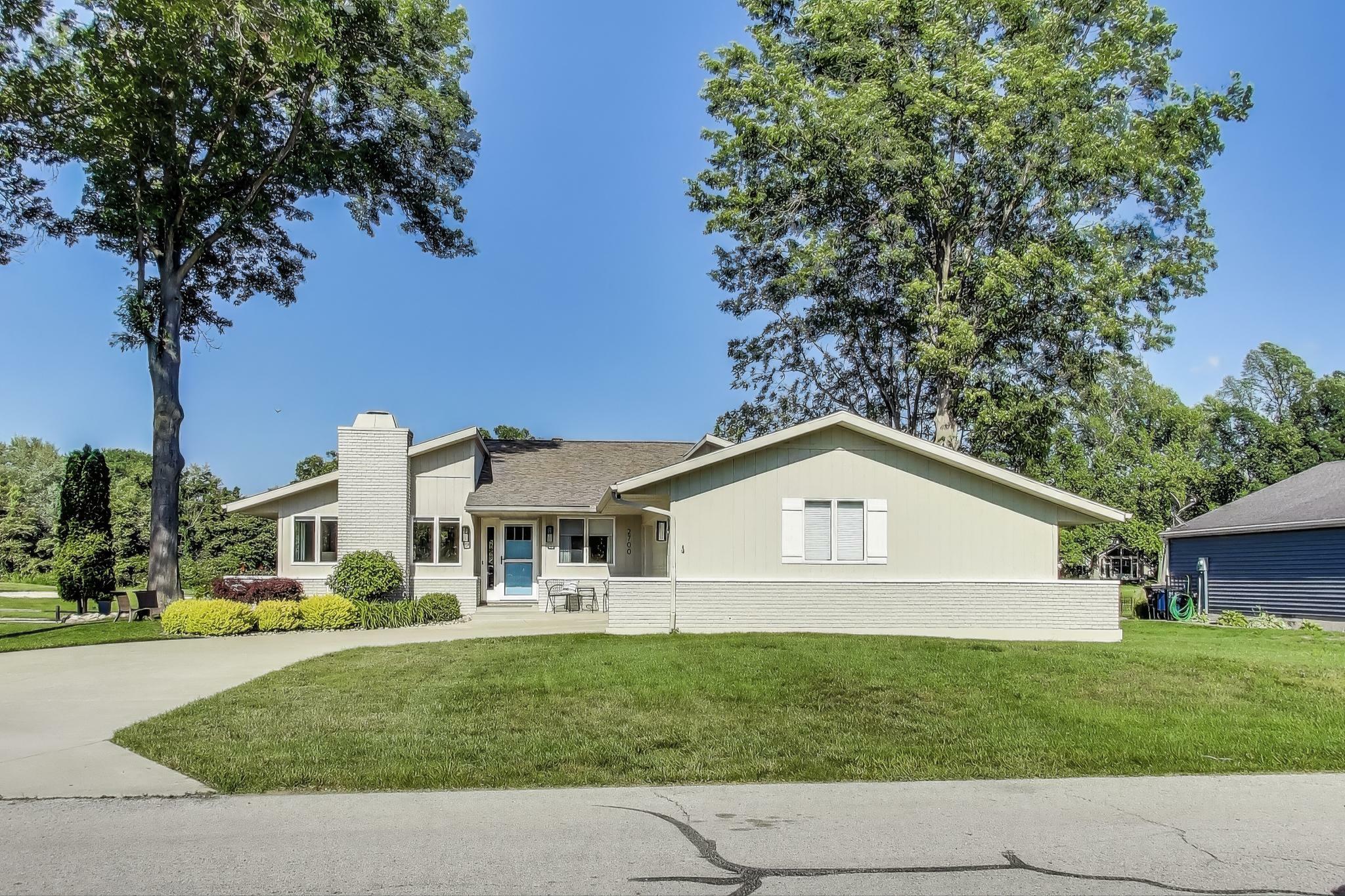 Property Photo: 2700 Duffy Lane IN 46360