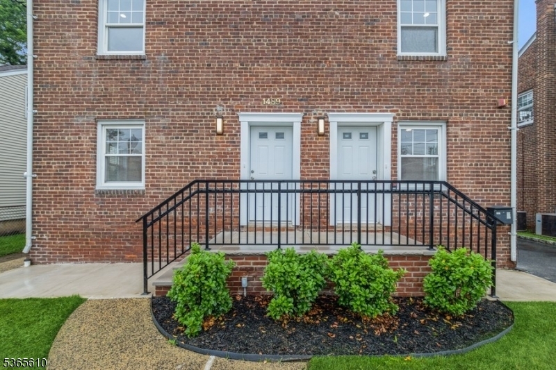 Property Photo: 1489 Morris Ave NJ 07083