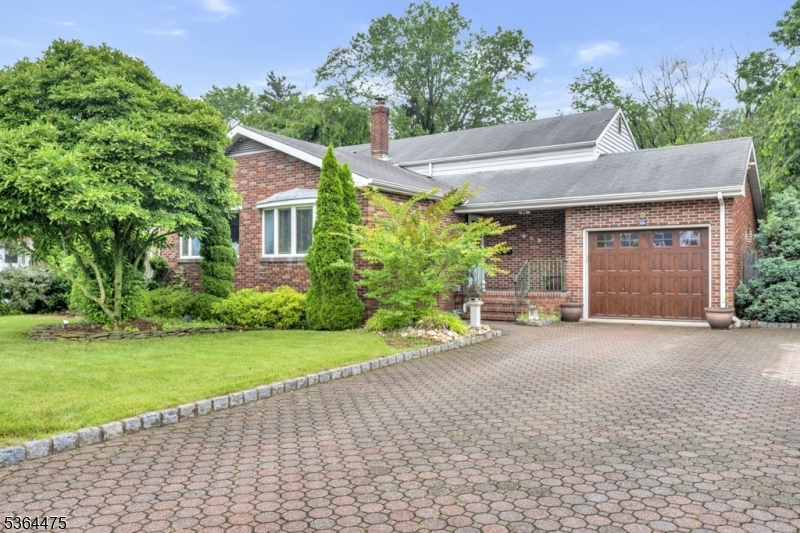 Property Photo:  605 Beechwood Ave  NJ 08846 
