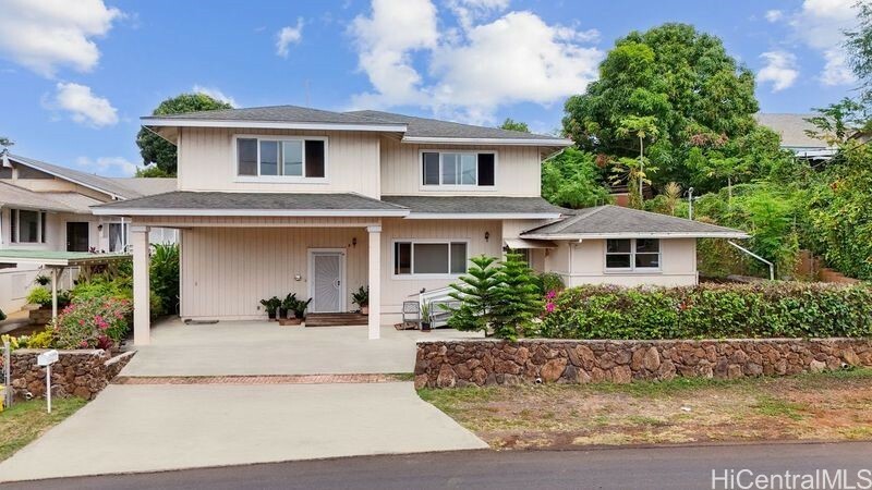 Property Photo: 99-060 Nalopaka Place HI 96701